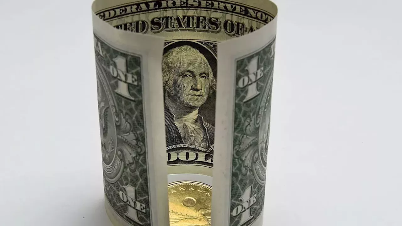 Canada's Dollar Slips, Central Bank Faces Policy Dilemma