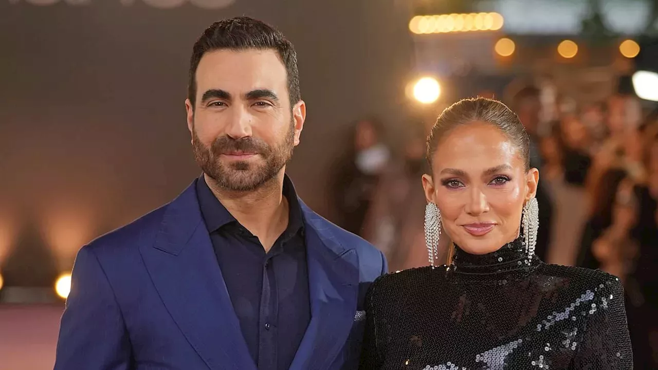 Beyond the Script: The 'Electric' Chemistry of Jennifer Lopez and Brett Goldstein