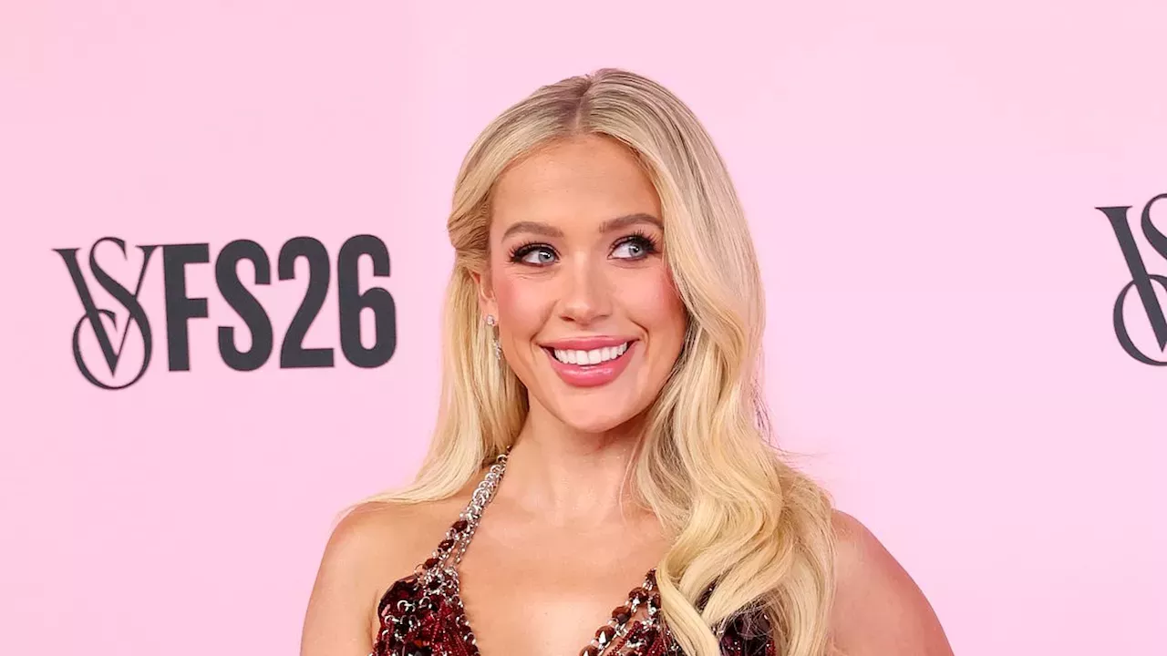 Victoria's Secret 2026: A Glitzy Los Angeles Comeback Marred by Fashion Fails