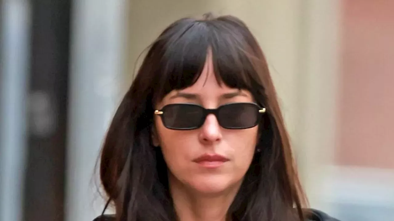 Dakota Johnson's Musician Streak: From Taylor Swift's Apartment to MGK