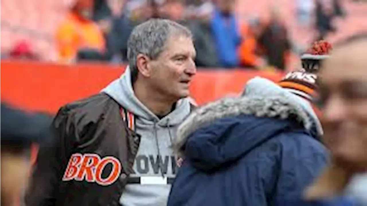 Legacy Beyond the End Zone: Cleveland Browns Legend Josh Cribbs Mourns Father