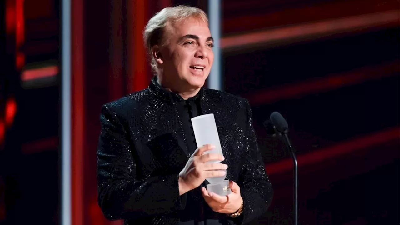 Cristian Castro Honored with Billboard Lifetime Achievement Award