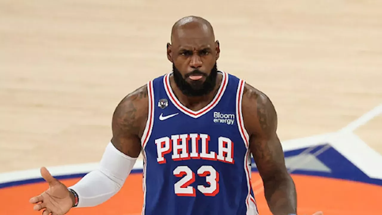 Trump Demands LeBron James Apologize for Anthem Warm-up Rituals