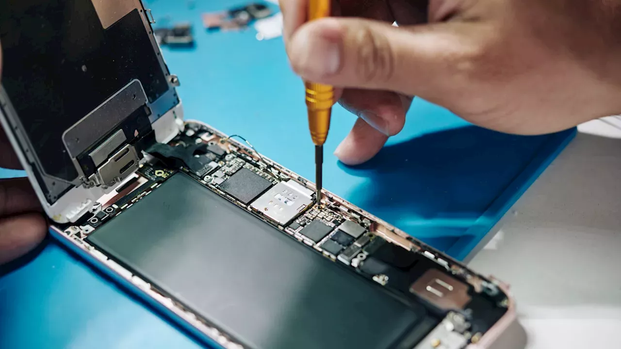 The High Cost of Longevity: Navigating Smartphone Warranties and Repair Rights