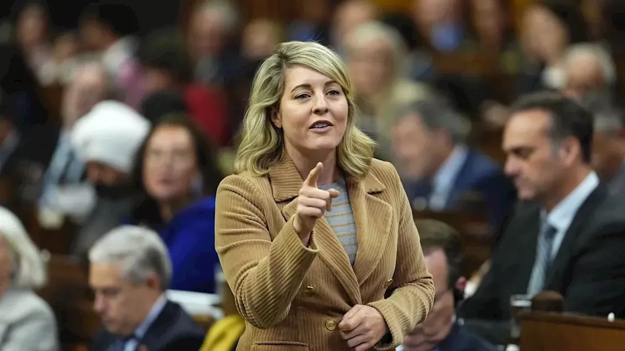 Joly announces $193 million for aluminum projects and plan to build rolling mill in Canada