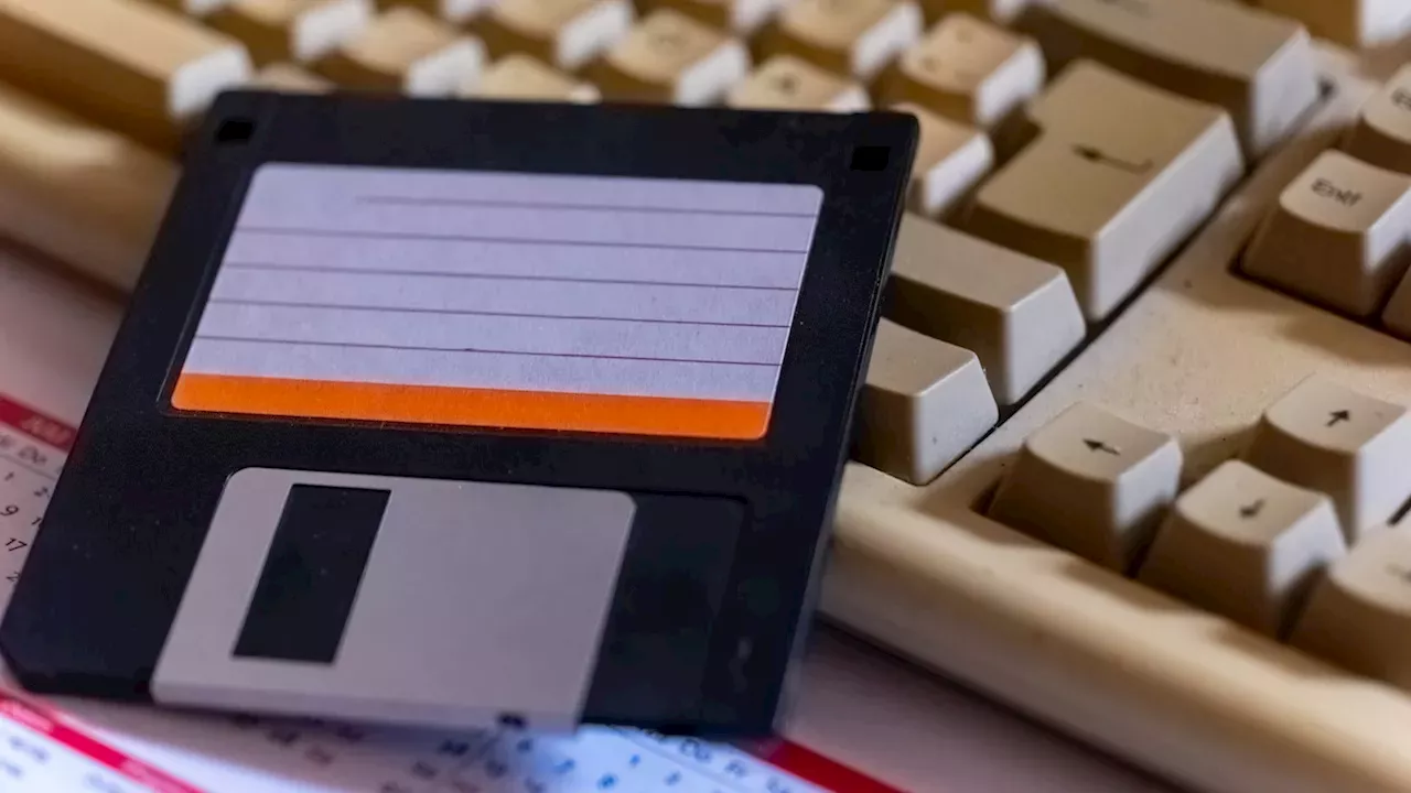 The 100 MB Gamble: How Iomega and Sony Fought the Floppy War