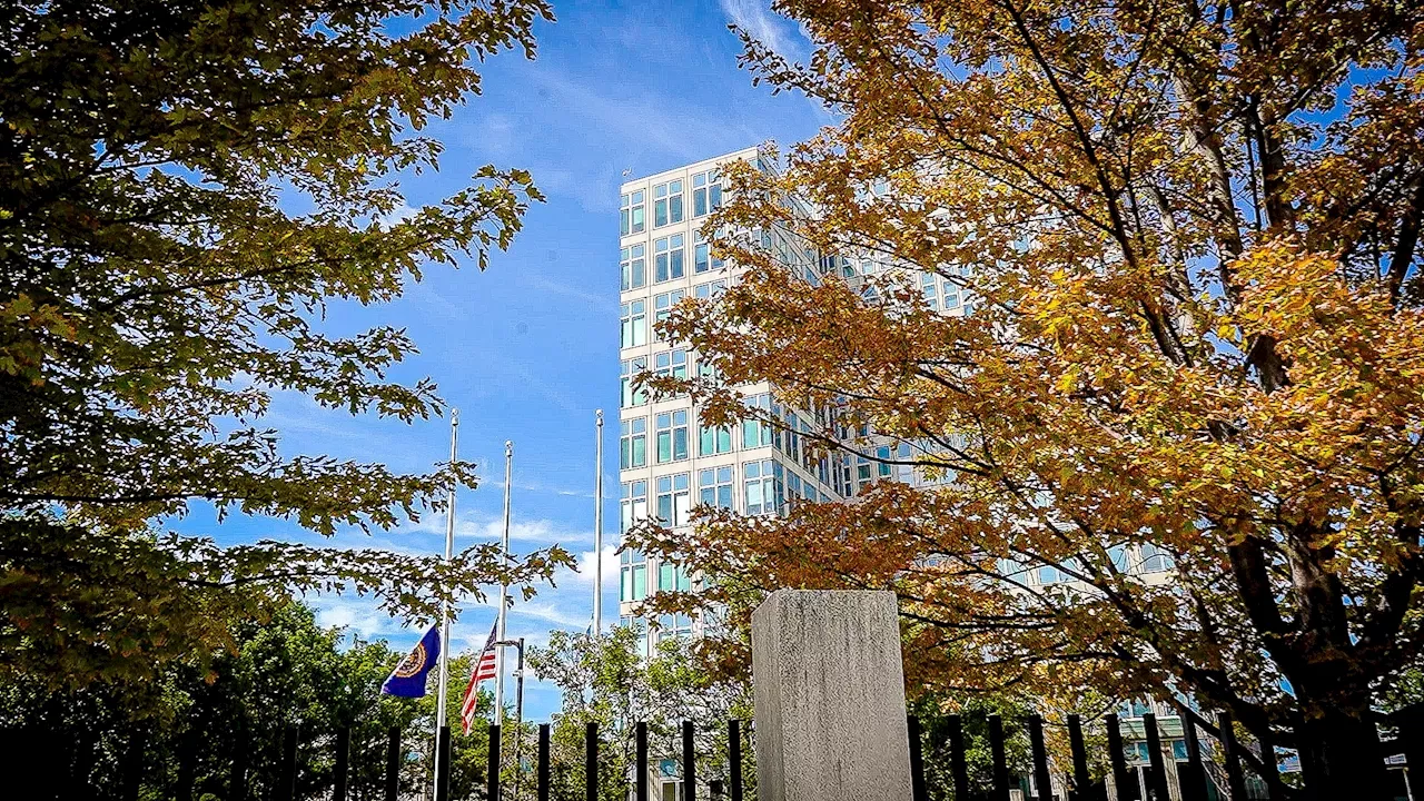 Off-Duty FBI Agent Kills Venezuelan National in Chicago After Border Release