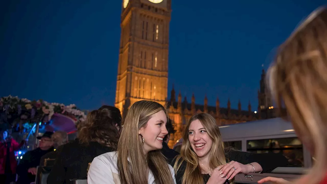 London's Twilight Tourism: The Original Tour's Festive Push for Families