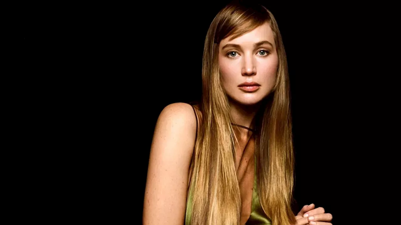 The Rise of the 'Hot Mums': Jennifer Lawrence, Perfect‑Body Moms and Couture‑Wearing Momsters
